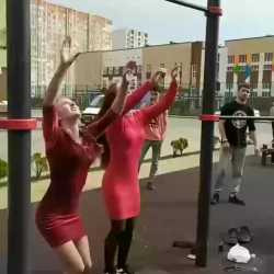 SovietGirls_thumb.jpg