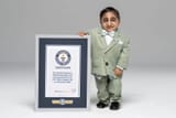 Shortest-man-121522-d1244909fd9541499cabd4327551d1b9