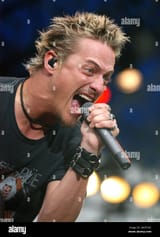 may-02-2004-atlanta-georgia-usa-brett-scallions-lead-singer-of-the-band-fuel-performs-on-sunday-may-2-2004-at-the-11th-annual-music-midtown-festival-in-downtown-atlanta-georgia-credit-image-jason-bravermanzumapresscom-3ADF1NC