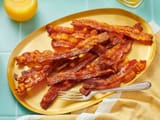 267904-oven-baked-bacon-VAT-4x3-1closeup-dda2118e92bf45e68f7fac176f31b939