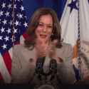 kamala claps_thumb.jpg