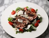 sliced-steak-salad