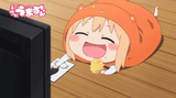 anime-laughing-umaru-doma-while-watching-tv-kq27t16kg9rwfb29