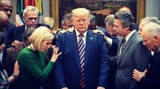 TrumpJentezenprayer1-3159907423