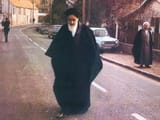 73_89_Imam_Khomeini in FRANCE