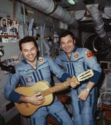 USSR collapsed 2 years later--1989 Mir expedition