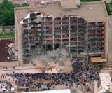 memorial-service-Alfred-P-Murrah-Federal-Building-Oklahoma-City-1995-after-Oklahoma-City-Bombing