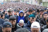 moscow muslims praying 2