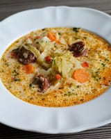 ciorba-cu-carnati-afumati
