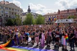 cluj-pride-2025-6-000-participanți-in-sfârșit-un-marș-v0-ken9vbfoqx6f1