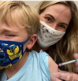 2020s_covid_insanity_psycho-mom