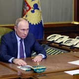 2022-10-09T175757Z_388867134_RC2TXW9KMGRM_RTRMADP_3_UKRAINE-CRISIS-BRIDGE-PUTIN