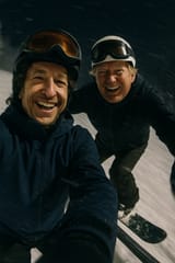 20250530_1705_Snowboarding Selfie Adventure_simple_compose_01jwhg48e7ex2rbtc4wv19nz9b