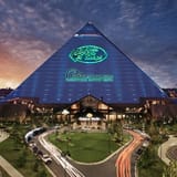 bass-pro-pyramid-memphis-night_s