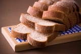 sliced-whole-wheat-bread-6898286