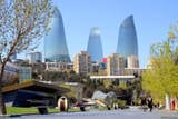 Baku-young-people-walk-09-02-23