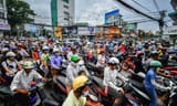 Why-are-Motorbikes-still-the-vehicle-of-choice-in-Vietnam