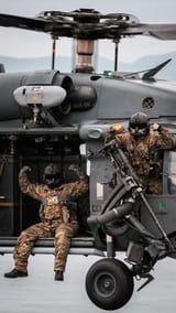 helicopter-crew