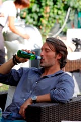 Mads drinking beer
