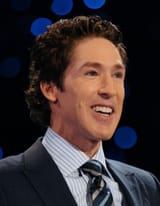 Joel_Osteen_Preaching_(cropped)