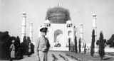 Protective_scaffolding_over_the_Taj_Mahal,_Agra,_India,_c._1943_(3687753113)