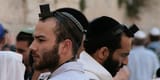 tefillin-374360949