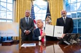 TRUMPWhiteHouseOvalOffice
