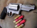 Taurus-Judge-with-shells