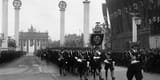 Bundesarchiv_Bild_102-00089_Berlin_Parade_zum_50._Geburtstag_Hitlers-os2rui88fciyarxqg8pa97d8k5tpb1qi900kglznog