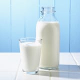 Glass-and-bottle-of-milk-fe0997a