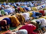 Muslims-praying