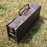 off_center_handle_for_back_to_back_one_hand_double_carrying