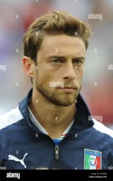italys-claudio-marchisio-pictured-prior-to-the-euro-2012-group-match-D65B48