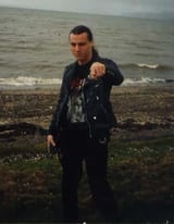Chuck_Schuldiner_(cropped)