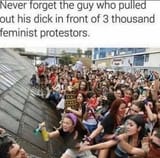 879898