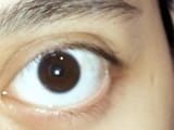i-feel-like-i-have-an-ugly-brown-eye-v0-nws8f7bwmxyb1