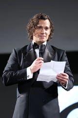 henry brown hair
