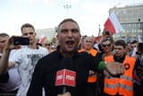 z27704066AMP,Robert-Bakiewicz-podczas-marszu-zorganizowanego-pr