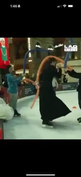 guy-trained-to-become-real-life-neo-v0-y4547k1h056f1
