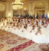 58th_International_Debutante_Ball_2012,_New_York_City_(Waldorf-Astoria_Hotel)