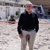 Netanyahu wets his pants