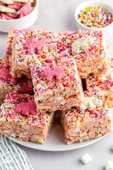 Circus-Animal-Cookies-Rice-Krispie-Treats-1