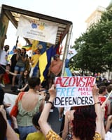 https___cloudfront-us-east-2.images.arcpublishing.com_reuters_NQJHLGP5UZLSFDZSKEBKOHULQU