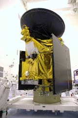 Mars_Reconnaissance_Orbiter_fully_assembled