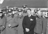 bundesarchiv_bild_146-1978-anh024-03_peenemunde_dornberger_olbricht_brandt_v_braun_1