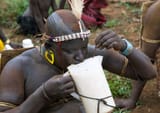 african drinking raw milk