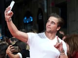 8e9b7d35b35e-vitoria-gasteiz-spain-river-viiperi-attends-toy-boy-photocall-at-palacio-de-cong[1]