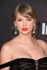 MV5BYWYwYzYzMjUtNWE0MS00NmJlLTljNGMtNzliYjg5NzQ1OWY5XkEyXkFqcGc@._V1_