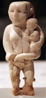 3000 BCE. Woman and child; Ivory. Badari Culture. Predynastic Egypt. Neues Museum Berlin.