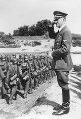 Adolf-Hitler-troops-Eastern-Front-1939